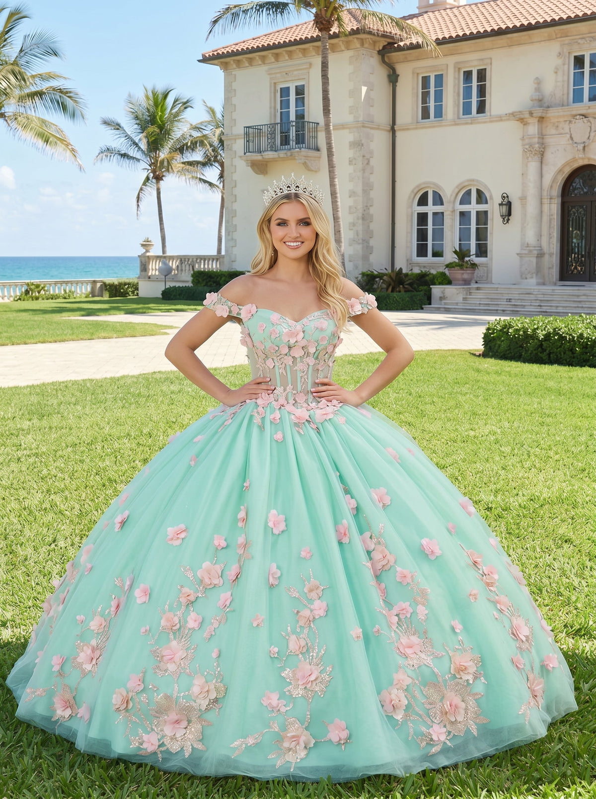 Diamantina Charming Ball Gown Illusion Neck Quinceañera Dress With 3D Floral & Lace