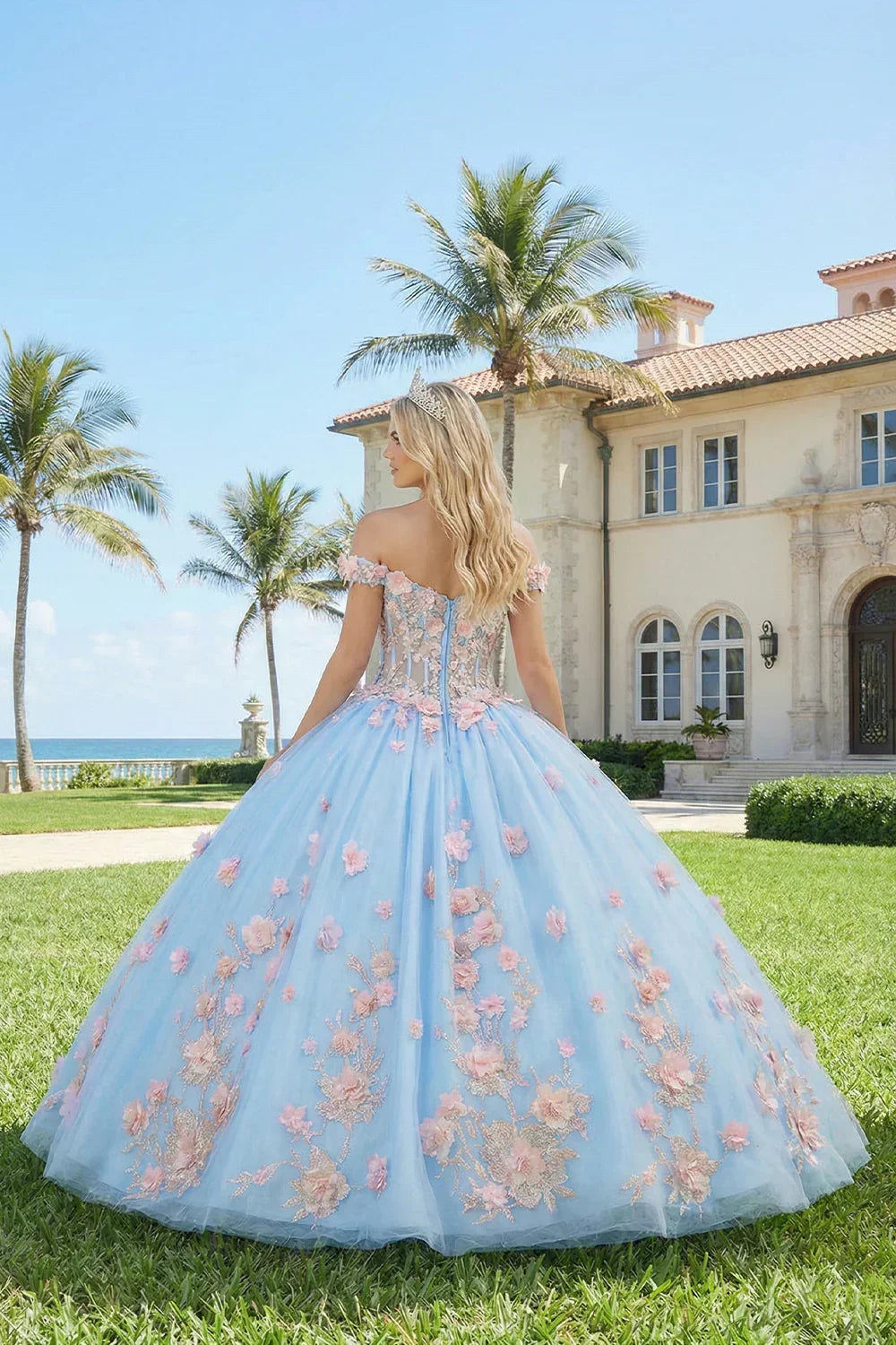 Diamantina Charming Ball Gown Illusion Neck Quinceañera Dress With 3D Floral & Lace