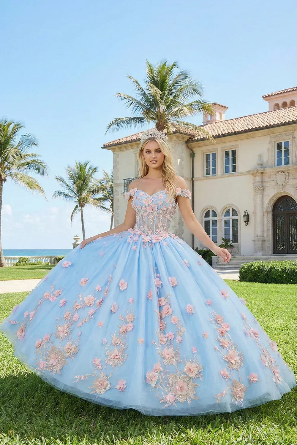 Diamantina Charming Ball Gown Illusion Neck Quinceañera Dress With 3D Floral & Lace